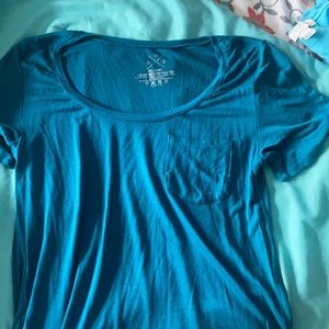 blue tshirt